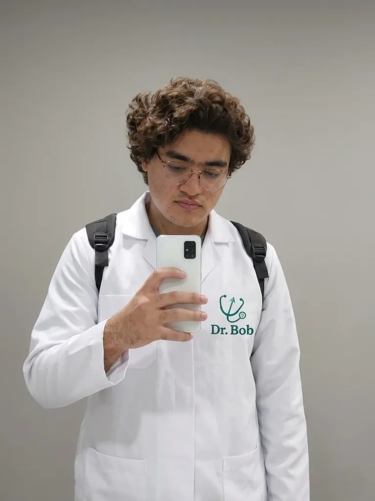 بالطو طبي أبيض عالي الجودة - قابل للتخصيص (S, مطبوع)